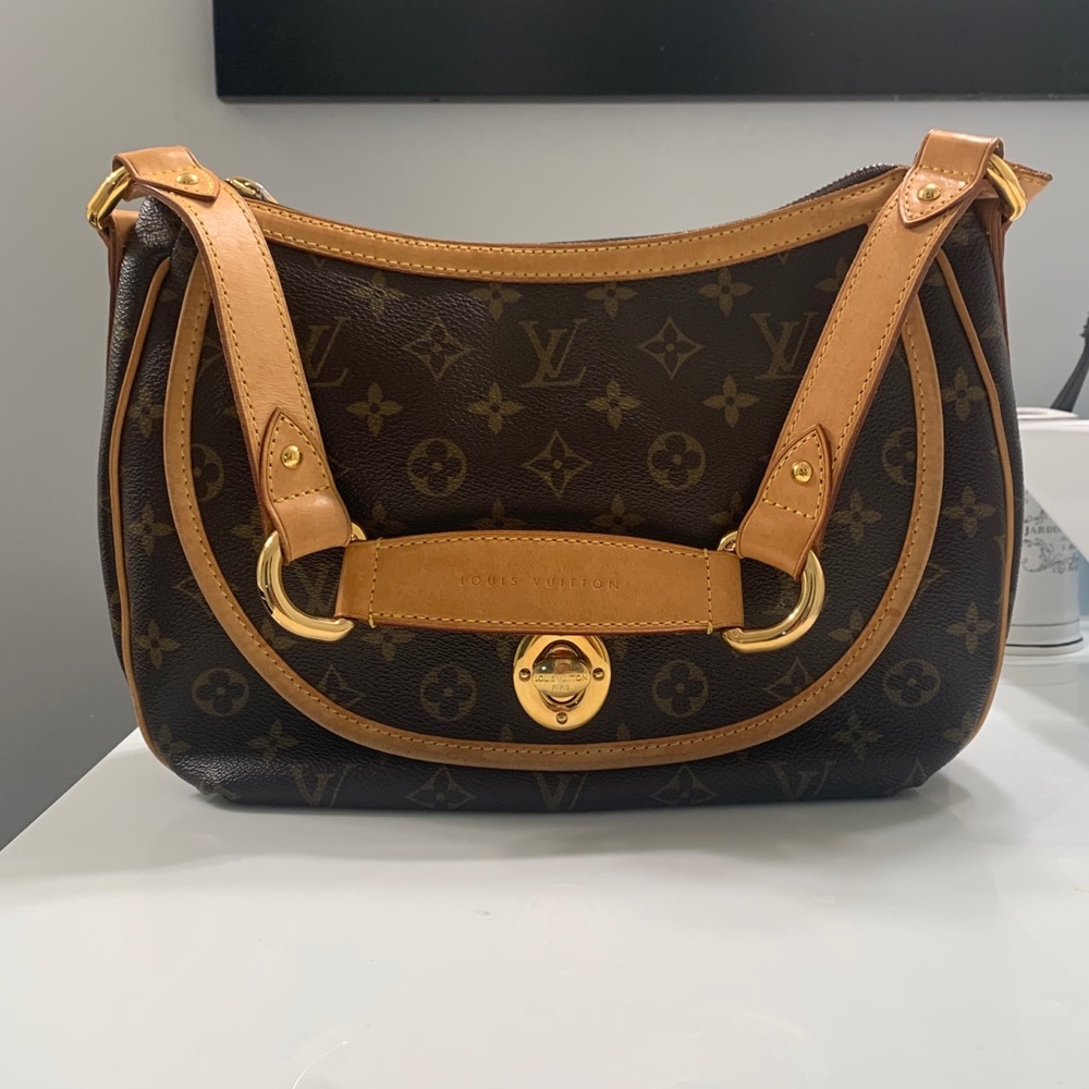 ✨vintage louis vuitton shoulder bag✨